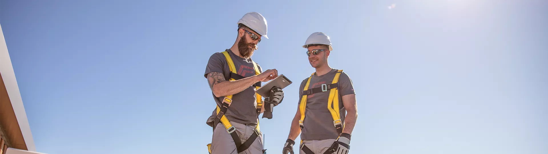 installers on roof